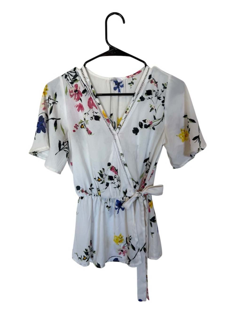 Sienna Sky White Floral Wrap Top with Tie Waist & Crochet Trim Detail Size XS